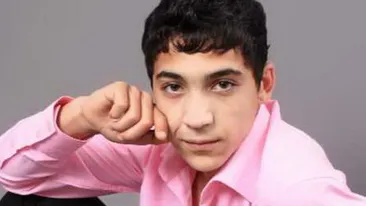 Baby Minune, scuzat de impresar pentru agresiunea supra unei femei. „E un copil, n-a terminat o scoala”