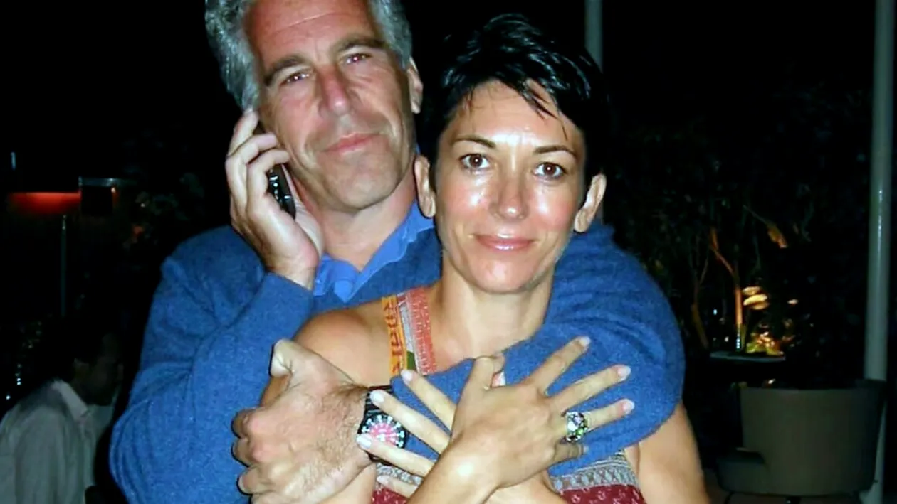 Achizițiile bizare ale lui Jeffrey Epstein, dezvăluite din arhivele FBI: uniforme de școlărițe, jucării și obsesii bizare