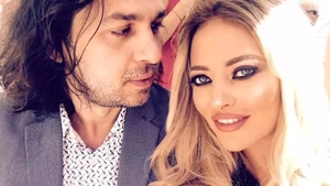 Ce se întâmplă, de fapt, cu Delia și Răzvan Munteanu. Soțul cântăreței ar fi luat câteva decizii nefericite din punct de vedere financiar