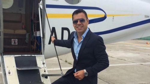  ”Locotenentul” lui MAZĂRE a petrecut o noapte-n grup, cu o brigadă de fete calificate! Fostul vice al Constanţei, luat la ”capace” de un manechin la 4:00 fix!
