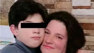 Anișoara Șuhan, o femeie de 53 de ani din Botoșani, și-a pierdut viața într-un accident rutier cumplit. Fiul său a ajuns în stare gravă la spital