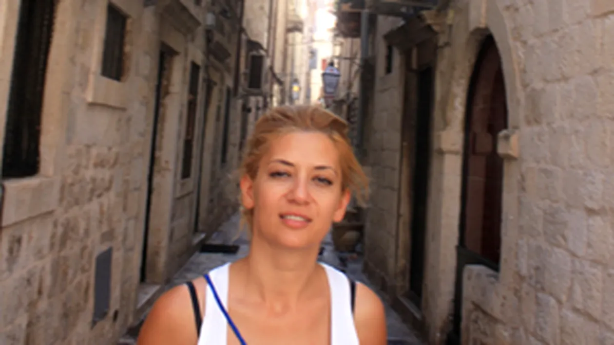 Amalia Enache a condus 5.500 de km pentru a descoperi Balcanii