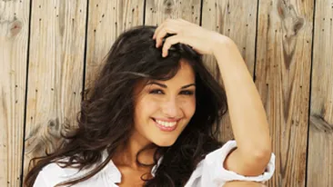 Vezi aici cum se mentine in forma Alina Eremia!