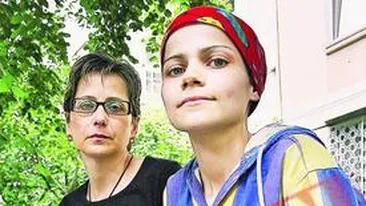 La 21 de ani, lupta pe doua fronturi pentru viata sa