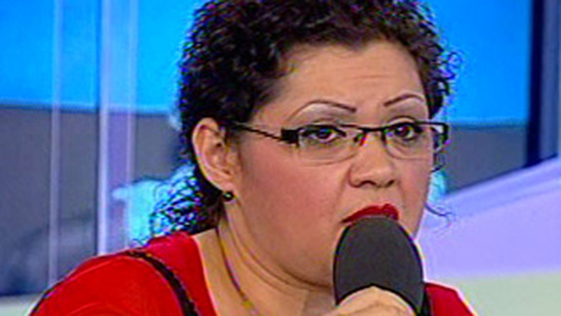 Atac frontal al Minodorei catre Ioana Tufaru: "Cand apari in chiloti si sutien la tv iti trebuie caracter?"
