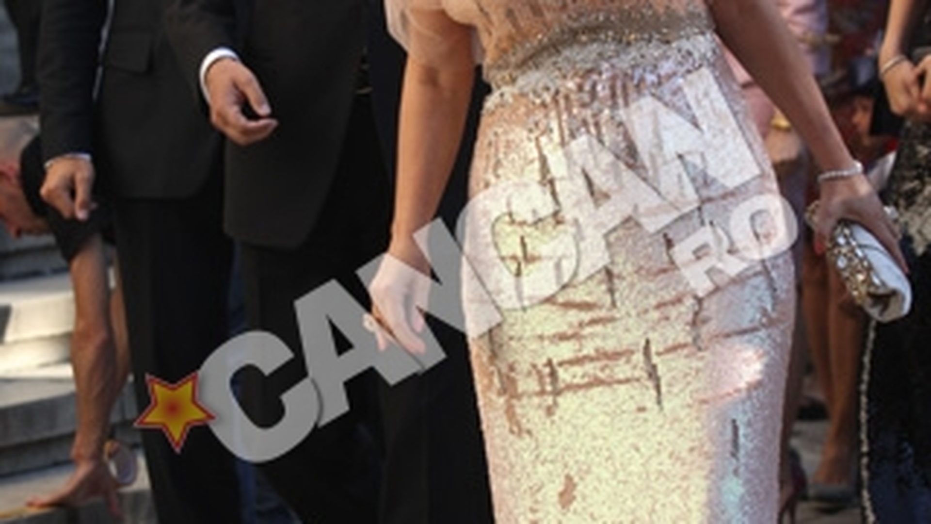 Miorita lui Videanu a venit la nunta intr-o rochie precum cea purtata de Kate Middleton!