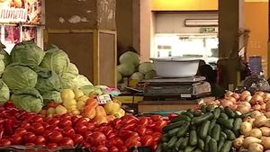 Cel mai scump Paște! Prețurile în piețe au luat-o razna. Cu cât se vinde un kilogram de castraveți