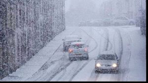 Se strică vremea! Meteorologii anunță lapoviță și ninsori 