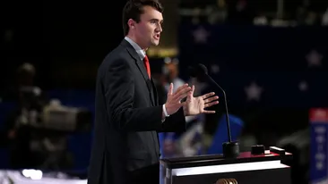 Imagini VIDEO cu asasinul lui Charlie Kirk, publicate de FBI. Detaliul care pur și simplu nu se leagă pentru americani