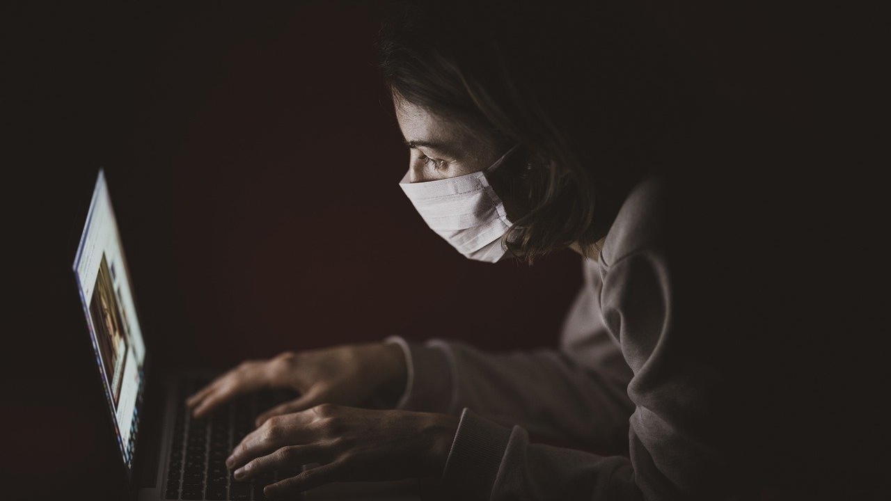 Avocatul Poporului sare în ajutorul bolnavilor de COVID-19. Indemnizaţia pentru incapacitatea de muncă trebuie să fie plătită 100%