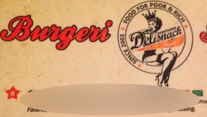 Au citit o data, s-au frecat la ochi, au mai citit o data si au inceput sa rada! Ce au gasit in MENIUL unui restaurant din SUA!