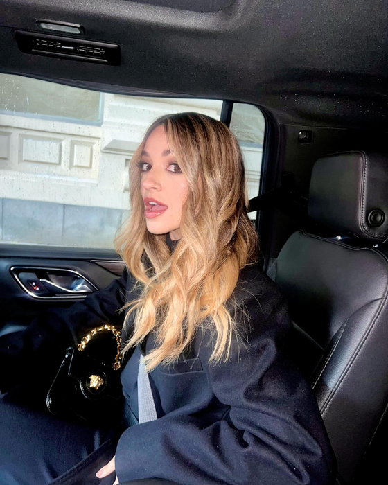 Actrita Ana Villafane s-a logodit cu Anthony “AJ” Parillo. Sursa foto: Instagram