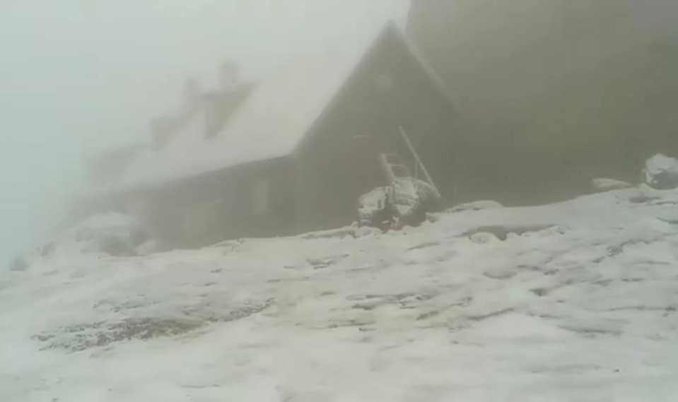 ANM, în alertă. Minus 2 grade și ninsori abundente pe 12 iulie 2019, în România