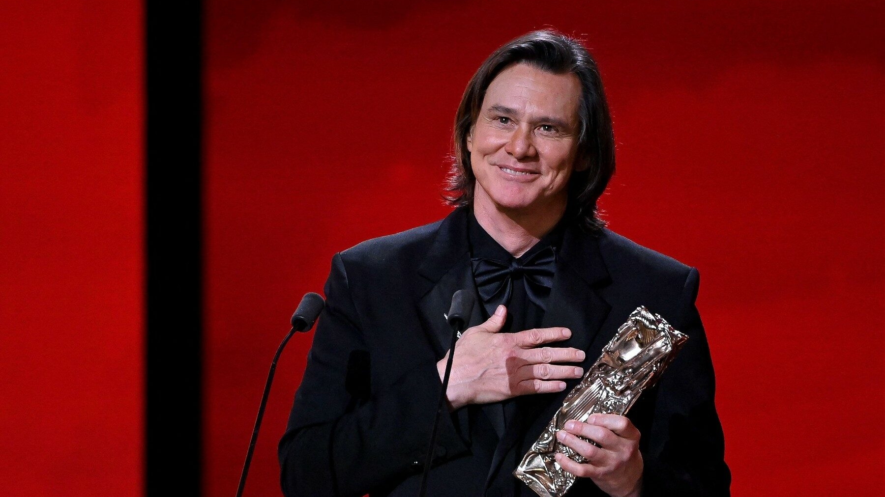 Jim Carrey s-a căsătorit pentru a treia oară, la 64 de ani. Cine este femeia care l-a convins să ajungă din nou în fața altarului
