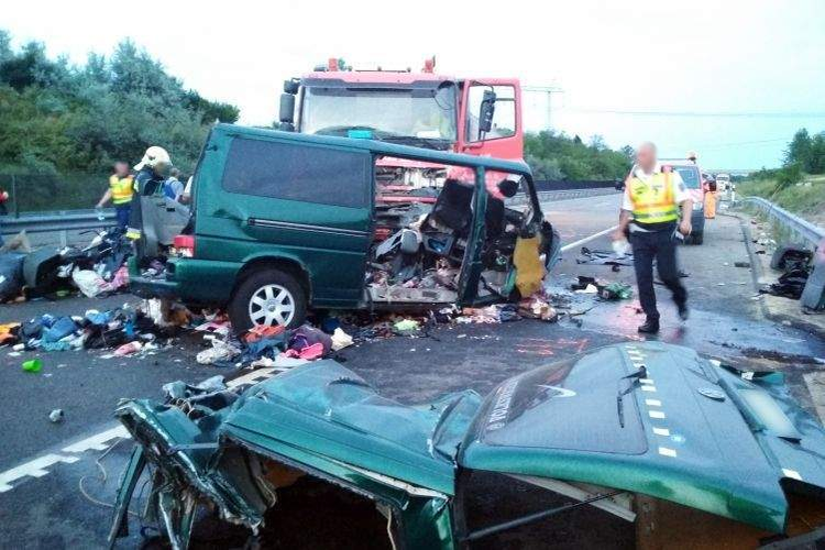 Înfiorător! Cei nouă români morţi în Ungaria au lăsat în urmă 35 de copii orfani