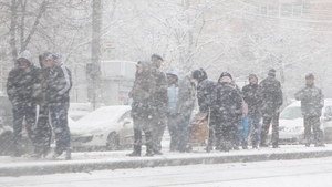 METEO 12 decembrie. Ninsori pe spații relativ extinse