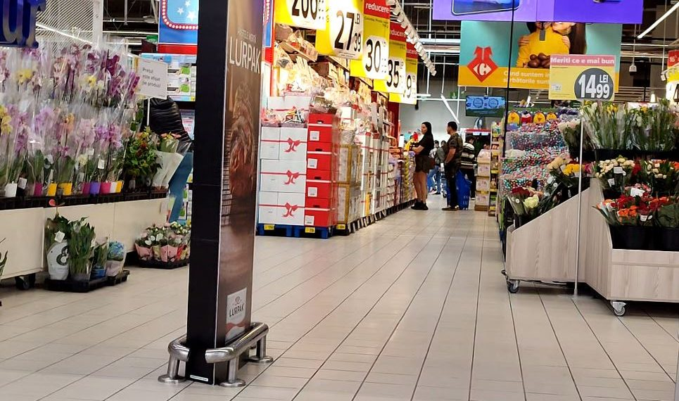 Brigitte și Florin Pastramă au descins în Mall Băneasa, pentru o sesiune de shopping (Foto: CANCAN.RO)