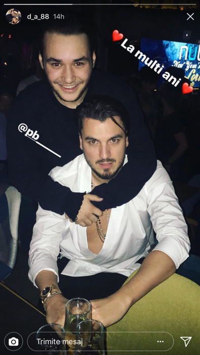 Poză de album pentru cei doi prieteni