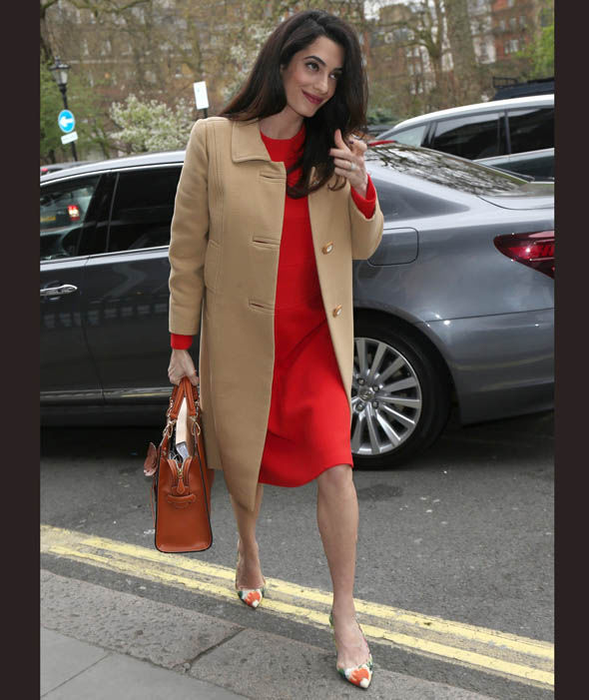 Imagini în premieră cu gemenii lui GEORGE şi AMAL CLOONEY! Micuţii au fost fotografiaţi la o lună de când au venit pe lume