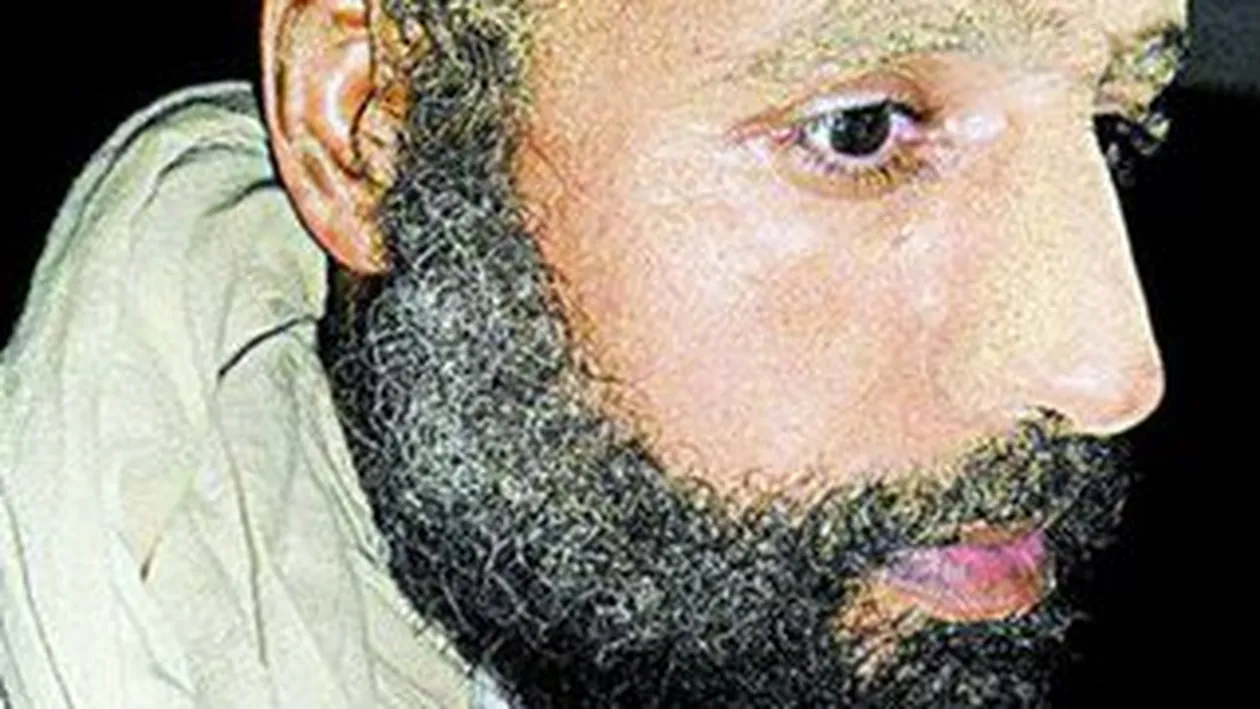 Seif al-Islam, ultimul fiu fugar al lui Gaddafi, prins. Si-a implorat dusmanii sa-l impuste in cap