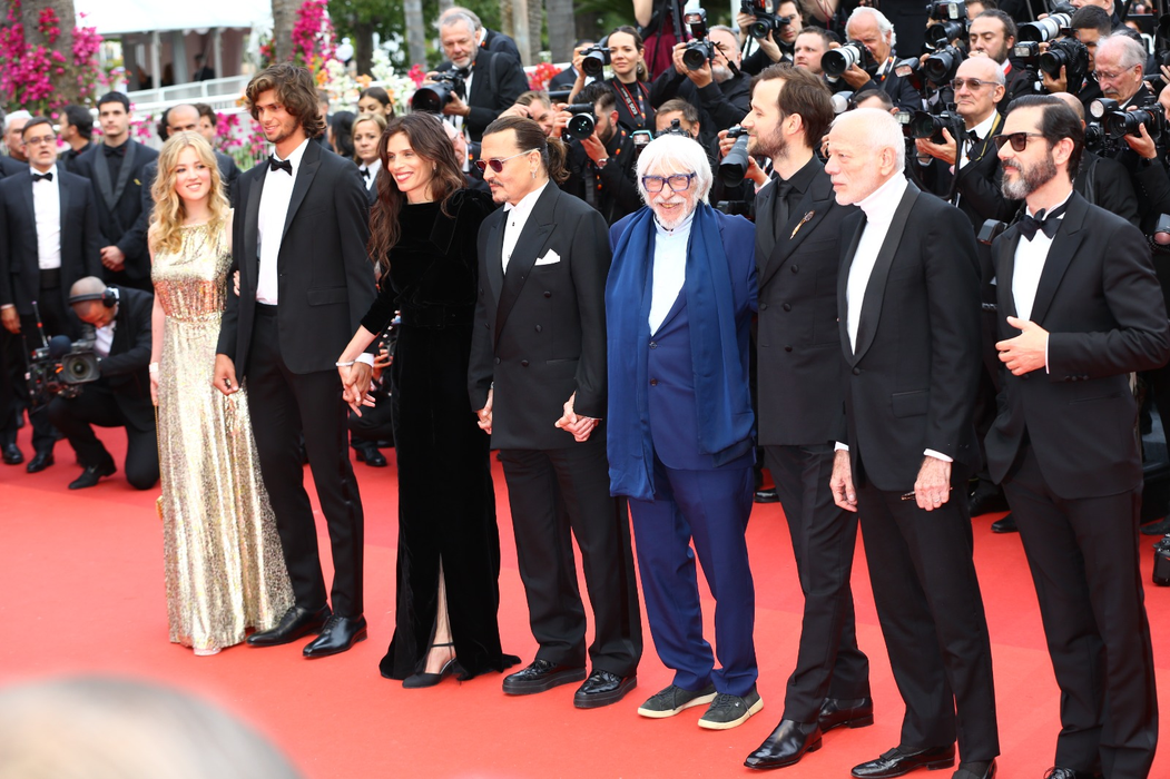 CANCAN.RO, „la braț” cu Johnny Depp, Michael Douglas și Uma Thurman! Corespondență specială de la Cannes. Cum au fost surprinse vedetele pe covorul roșu?!