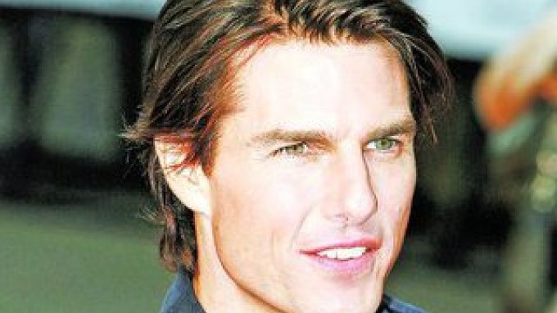 Tom Cruise se însoară pentru a patra oară. Viitoarea soţie a starului are jumătate din vârsta lui si este o ilustră anonimă