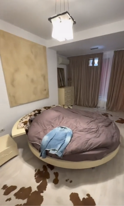 Cum arată apartamentul în care locuiește Raluca Bădulescu. Lux și opulență în zona bună a Capitalei!