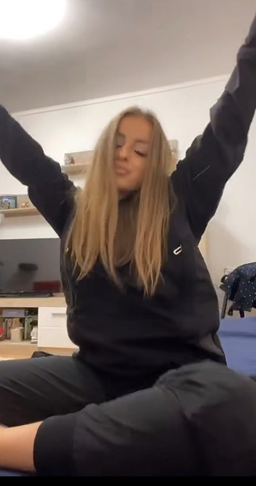 Cum arăta Claudia de la Insula iubirii înainte să fie celebră? Puțin și-ar da seama din imagini că e chiar Iubita lui Ionuț Mocăniță