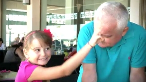 Reacţia lui Irinel Columbeanu, după ce a apărut în SUA lângă mai multe domnişoare. ”Noroc cu...”