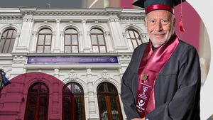 Fondatorul Antenelor a absolvit Teologia și acum… i s-a propus hirotonisirea! Dan Voiculescu îmbracă haina preoției?!