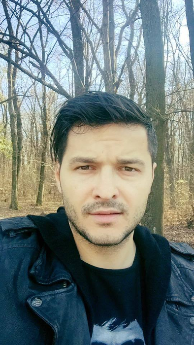 LIVIU VÂRCIU se însoară? Fotografia care l-a dat de gol:,,Vrei să fii soţia mea?‘’