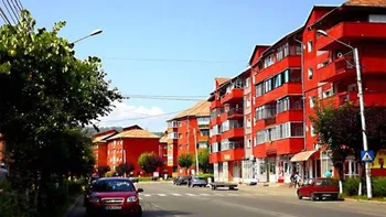 Orașul din România în care un apartament cu 4 camere se vinde cu doar 25.000 euro acum, în aprilie 2026