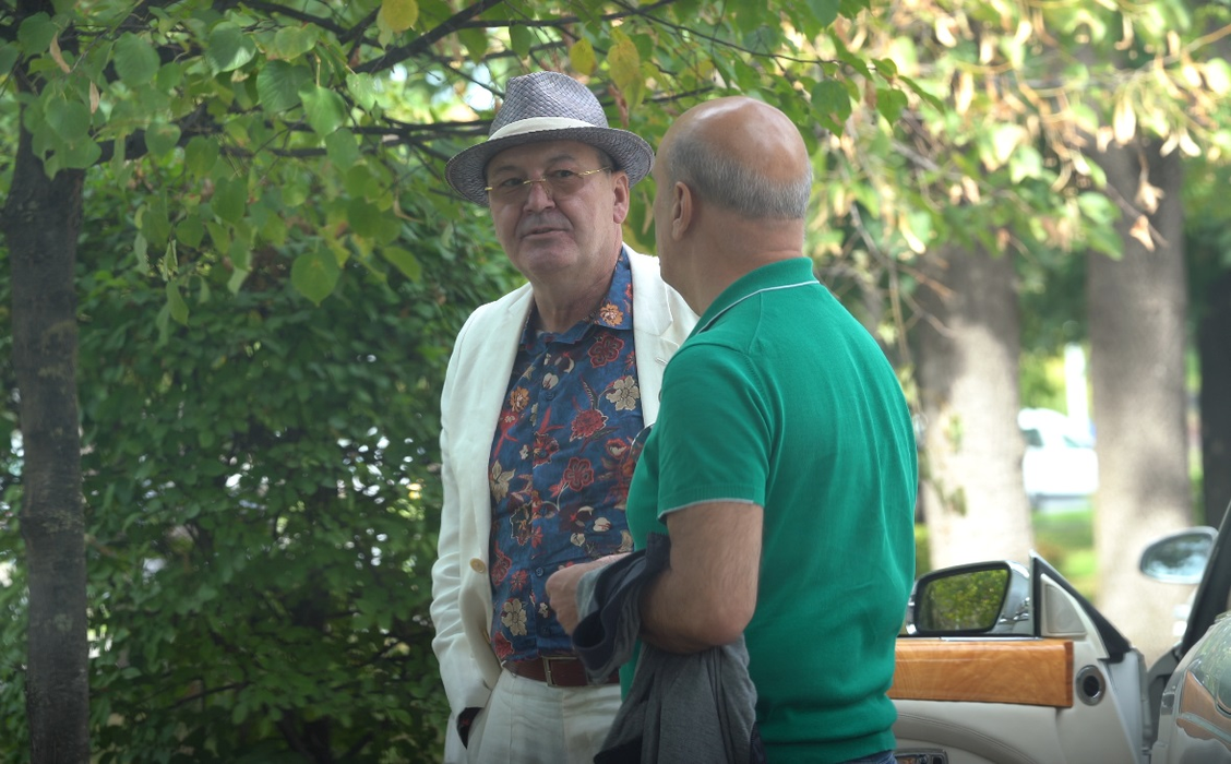 Dan Nicorescu, la „șuetă” ca un domn / Sursă foto: CANCAN