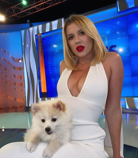 Emily Burghelea, asistenta care și-a dat demisia de la Acces Direct