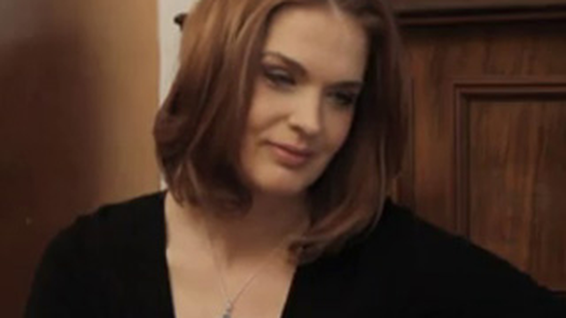 Vezi aici ce gest a facut actrita pentru a sustine campania "Impreuna invingem autismul"! Manuela Harabor a realizat un filmulet alaturi de baiatul ei autist