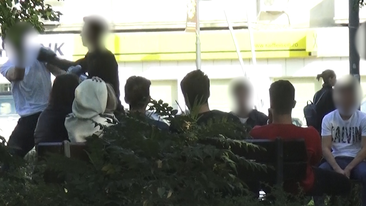 Elevii unui liceu renumit din București s-au ”umplut” de pumni