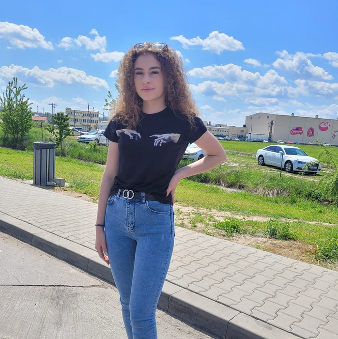 Roberta este  polițista de 21 de ani care a murit într-un accident cumplit/ Sursa foto: Facebook