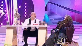 De la femeia sexy la baba surda! Vezi ce vedeta a fost greu de recunoscut!