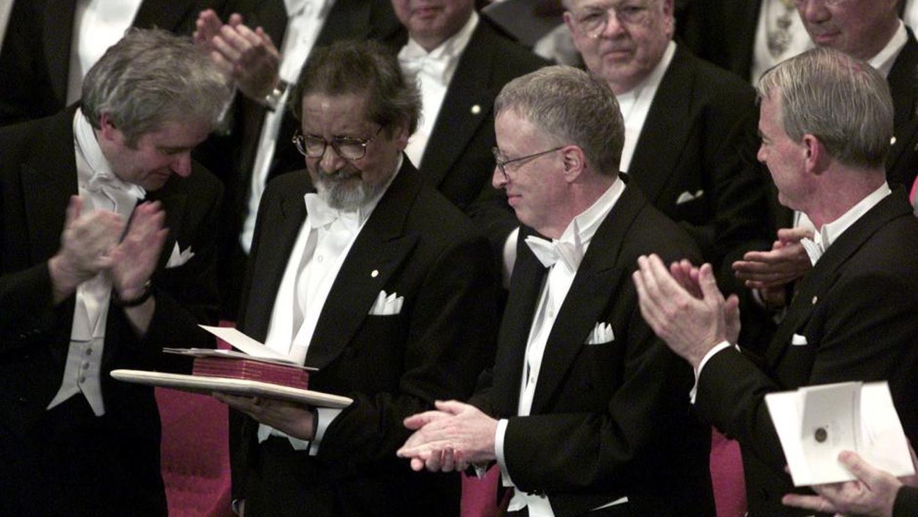 Scriitorul V. S. Naipaul, laureat al premiului Nobel pentru literatură pe 2001, a murit la 85 de ani
