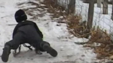 O fetiţă din Vaslui a murit după ce s-a lovit la săniuş!  Este incredibil ce hotărâre au luat părinţii după ce şi-au pierdut copilul