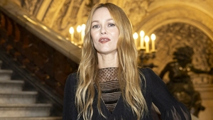 Marea iubire a lui Johnny Depp, apariție spectaculoasă la Opera de la Paris. Vanessa Paradis a atras privirile tuturor!