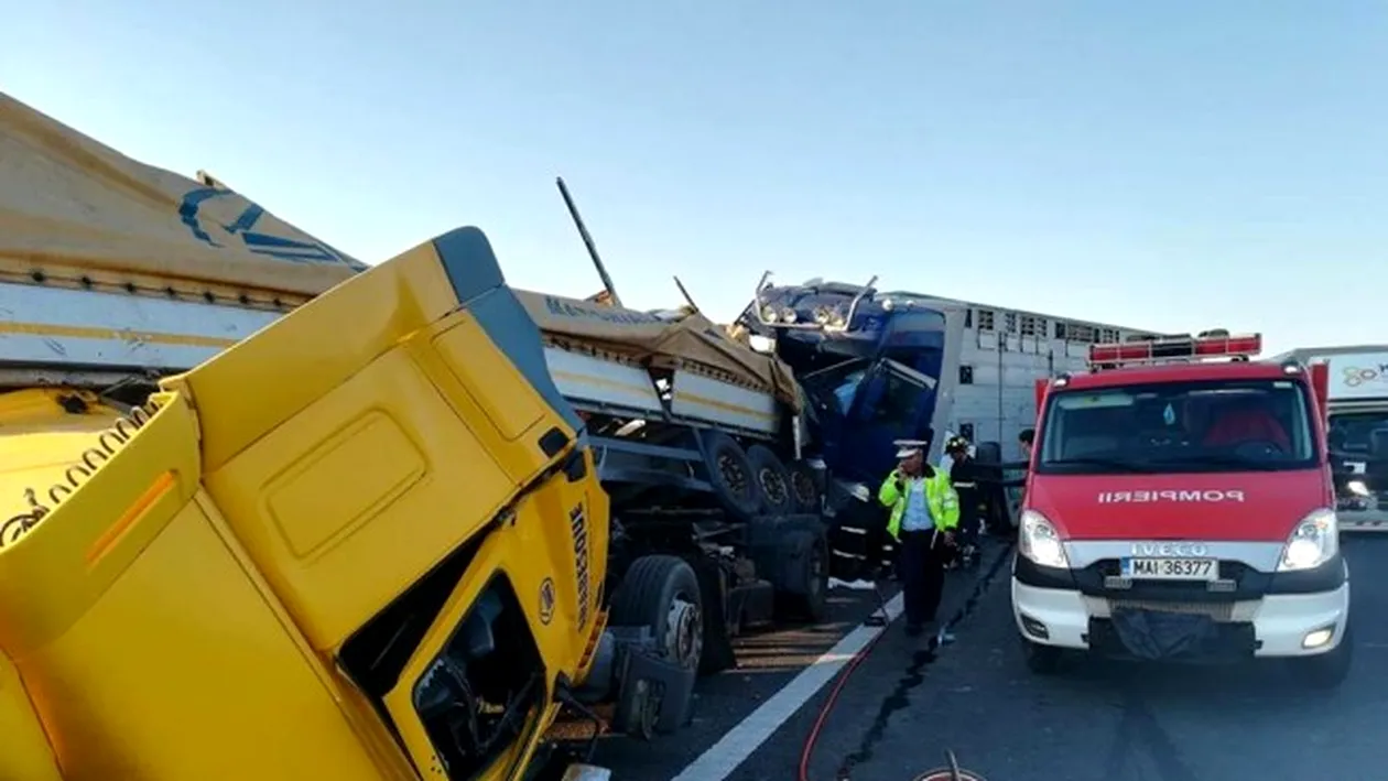 Accident mortal pe Autostrada A1 Arad-Timişoara! Două tiruri s-au lovit frontal
