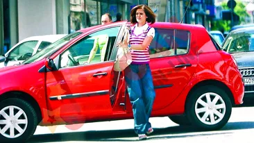 Amenintata ca va fi taiata in parcare