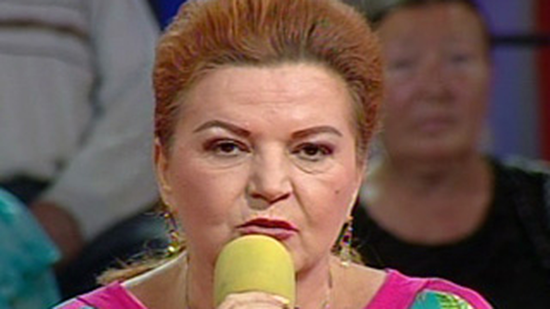 VIDEO Maria Carneci, la un pas de paralizie! "Va las cantecele, sa nu-mi umblati la ele!"