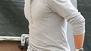 Jennifer Lopez, inselata de Casper Smart... cu un barbat?