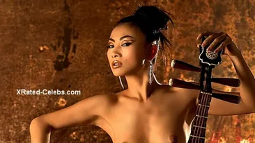 Bai Ling, DEZBRACATA! S-a filmat special pentru fanii din Romania: In martie voi veni in vizita Ce planuri are