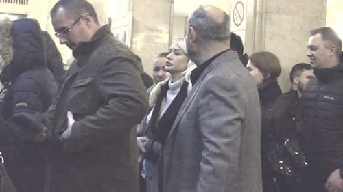 I-am filmat în timp ce… Milionarul şi-a lăsat baltă iubita însărcinată, iar ea nu i-a rămas datoare!