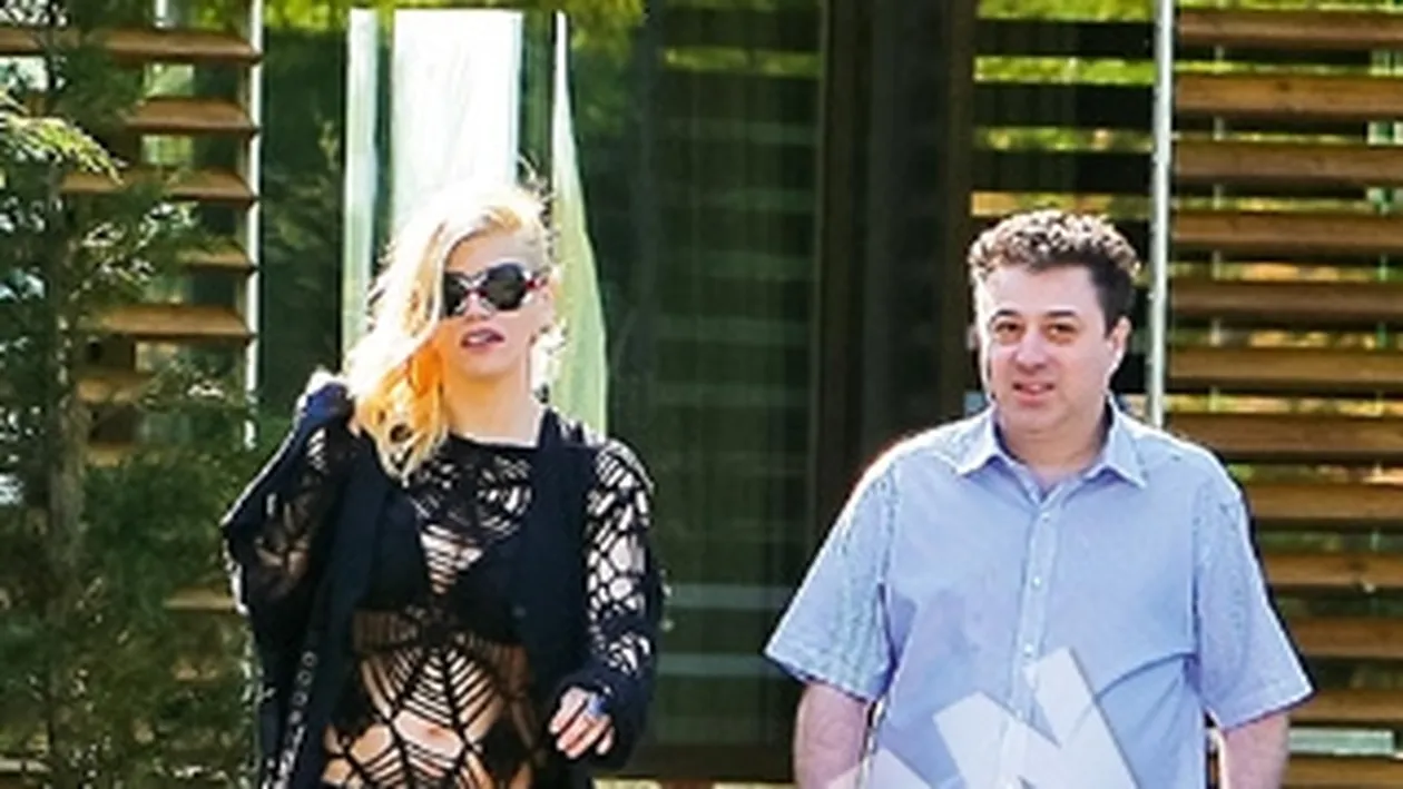 Loredana, o diva talentata si generoasa! Le-a dat 100 de lei copiilor strazii, la semafor!