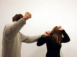 Ionuț Chermenschi, fostul cunoscut prezentator TV, divorțează! Soția îl acuză că a agresat-o