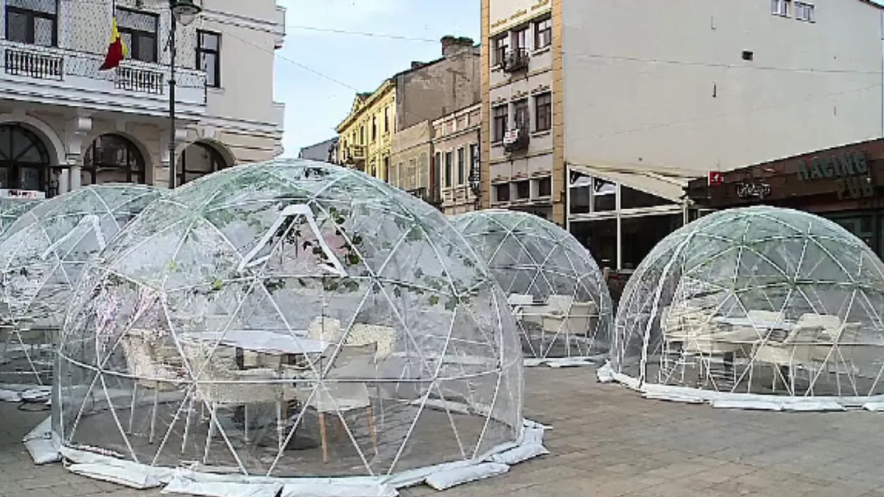 Se deschid și terasele, dar… Ăsta e planul de bătaie: cum vor sta clienții la mese